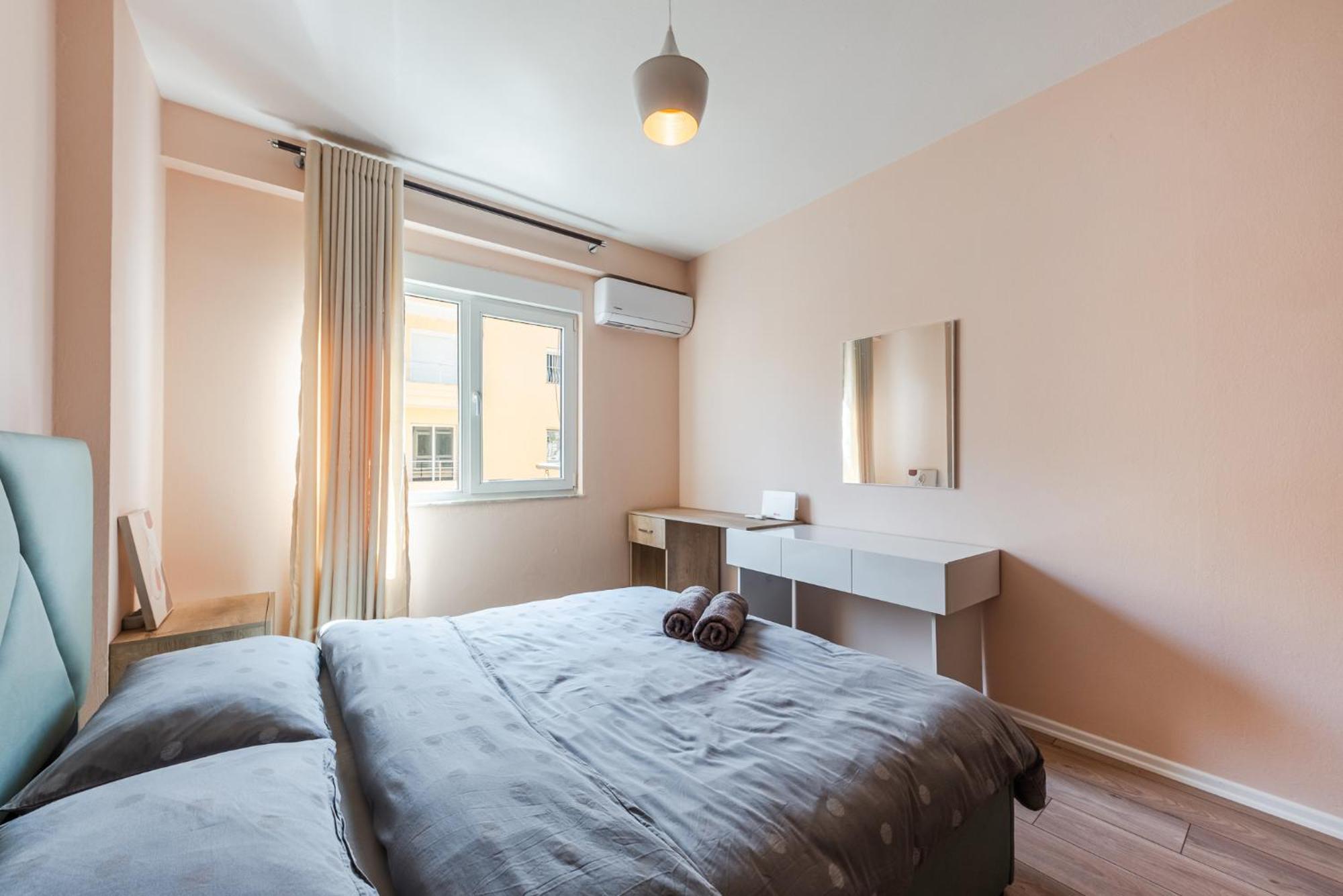Sunny Central Apartment Дуррес Екстер'єр фото