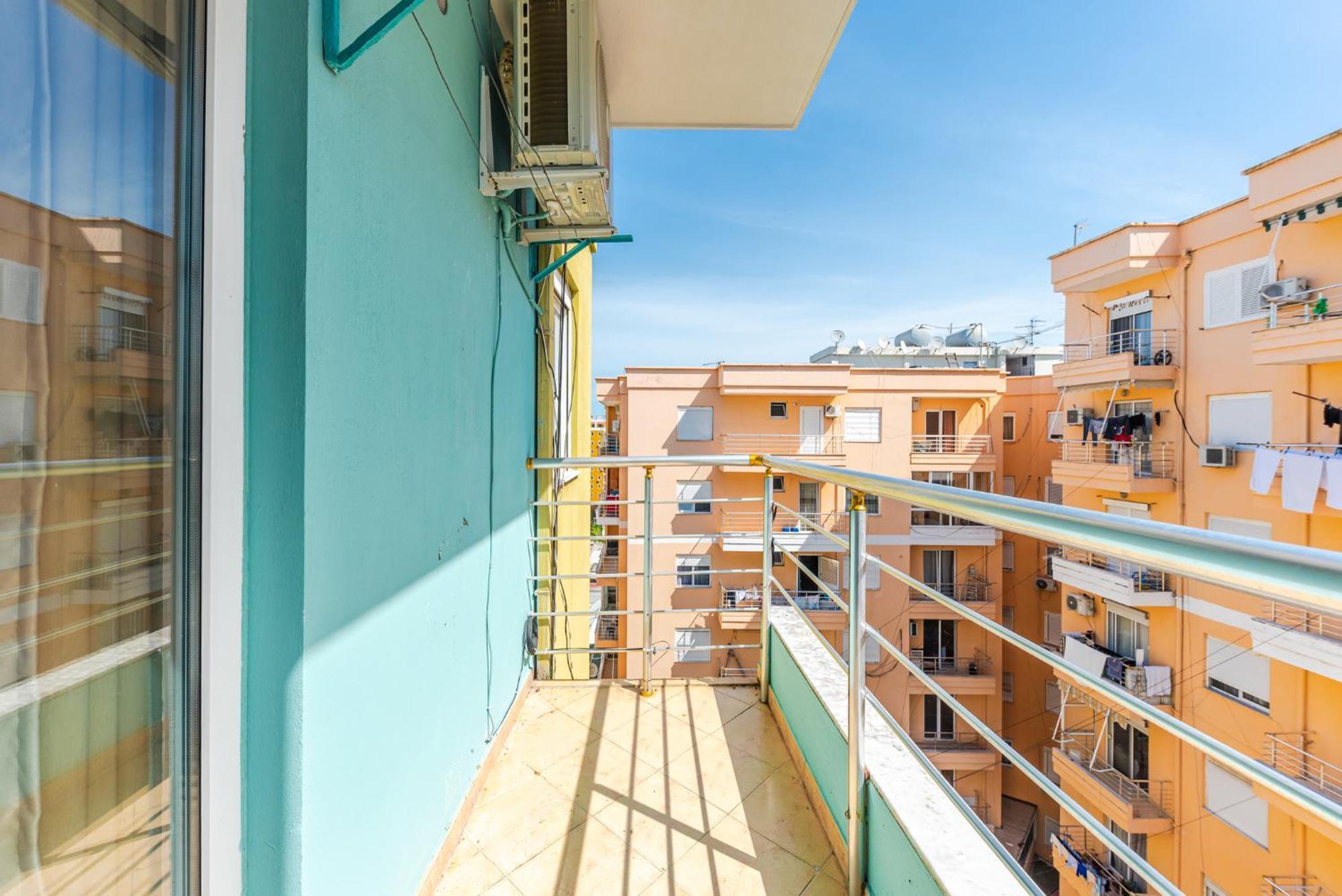 Sunny Central Apartment Дуррес Екстер'єр фото