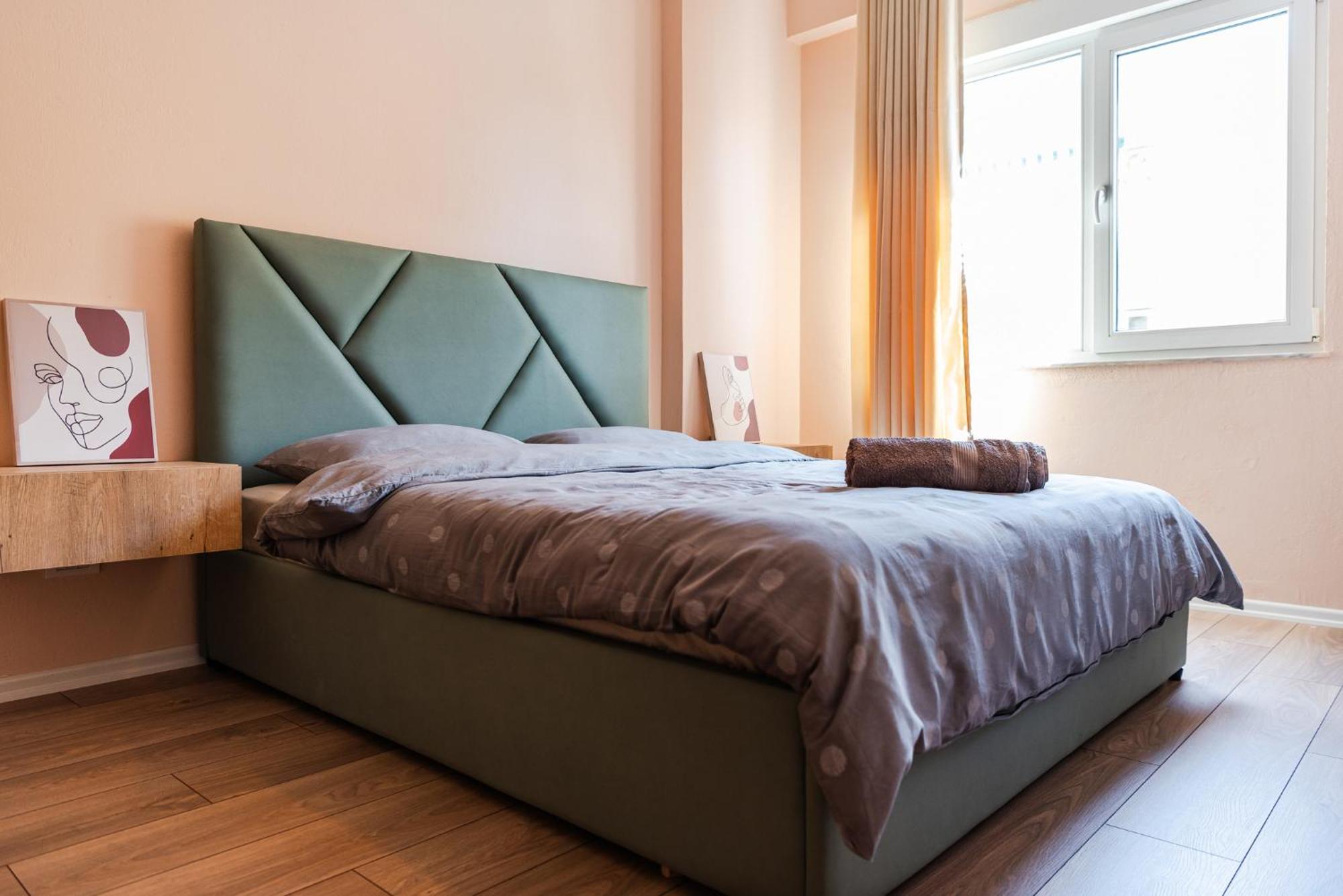 Sunny Central Apartment Дуррес Екстер'єр фото