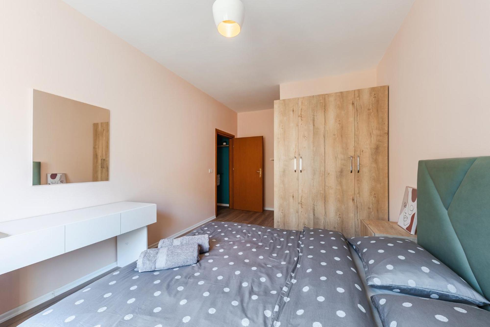 Sunny Central Apartment Дуррес Екстер'єр фото