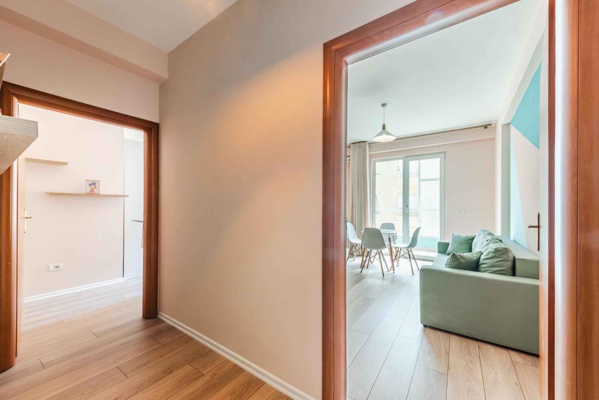 Sunny Central Apartment Дуррес Екстер'єр фото