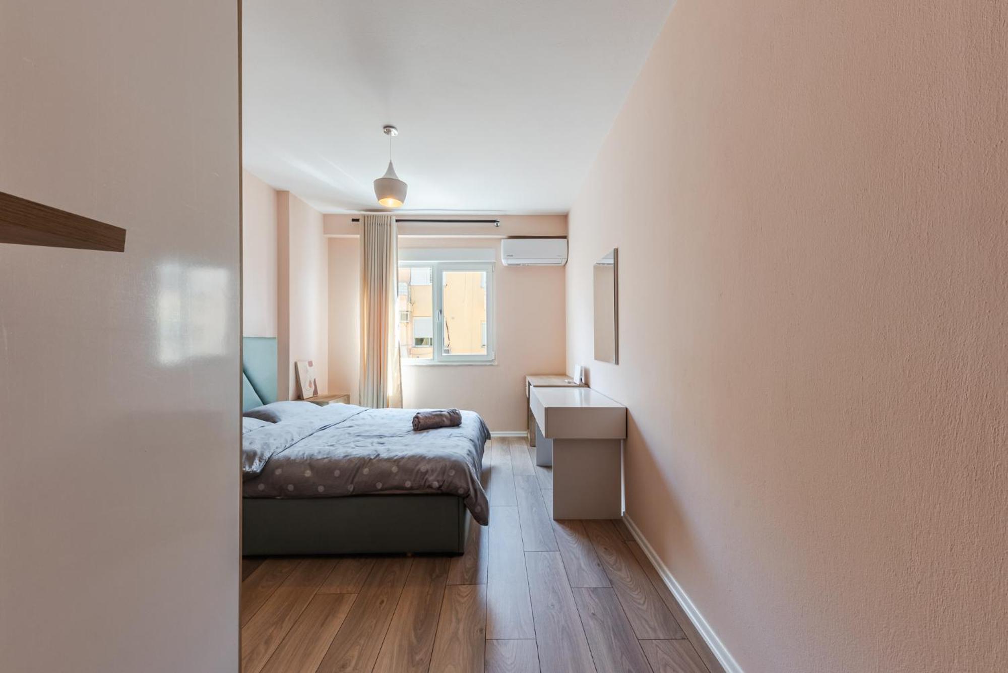 Sunny Central Apartment Дуррес Екстер'єр фото